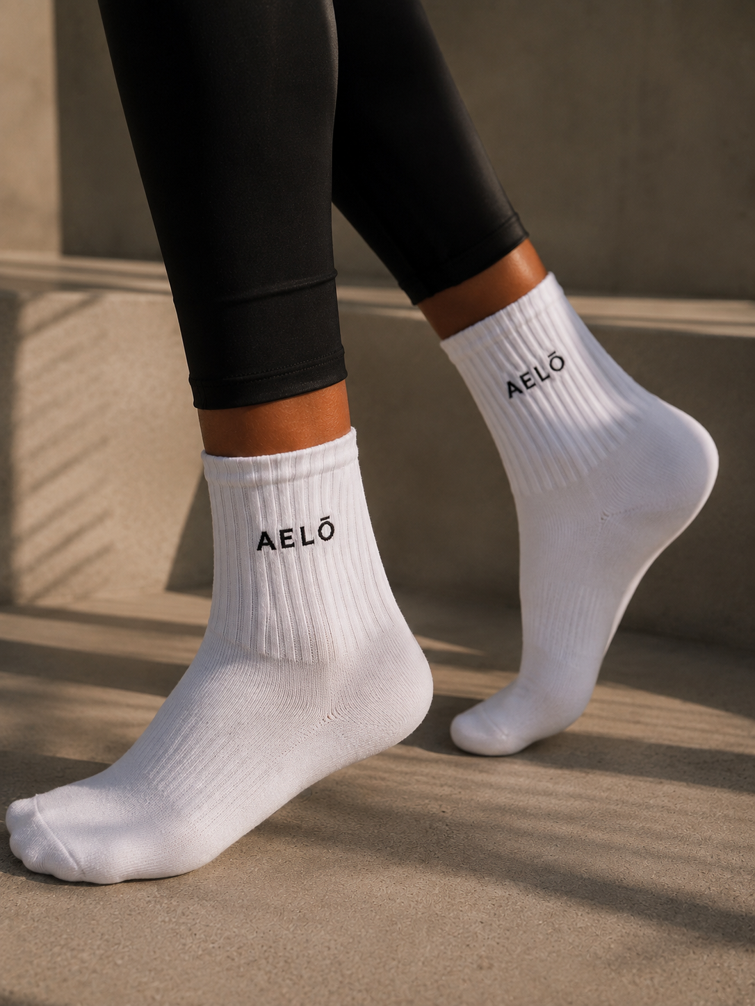 AELŌ Socks