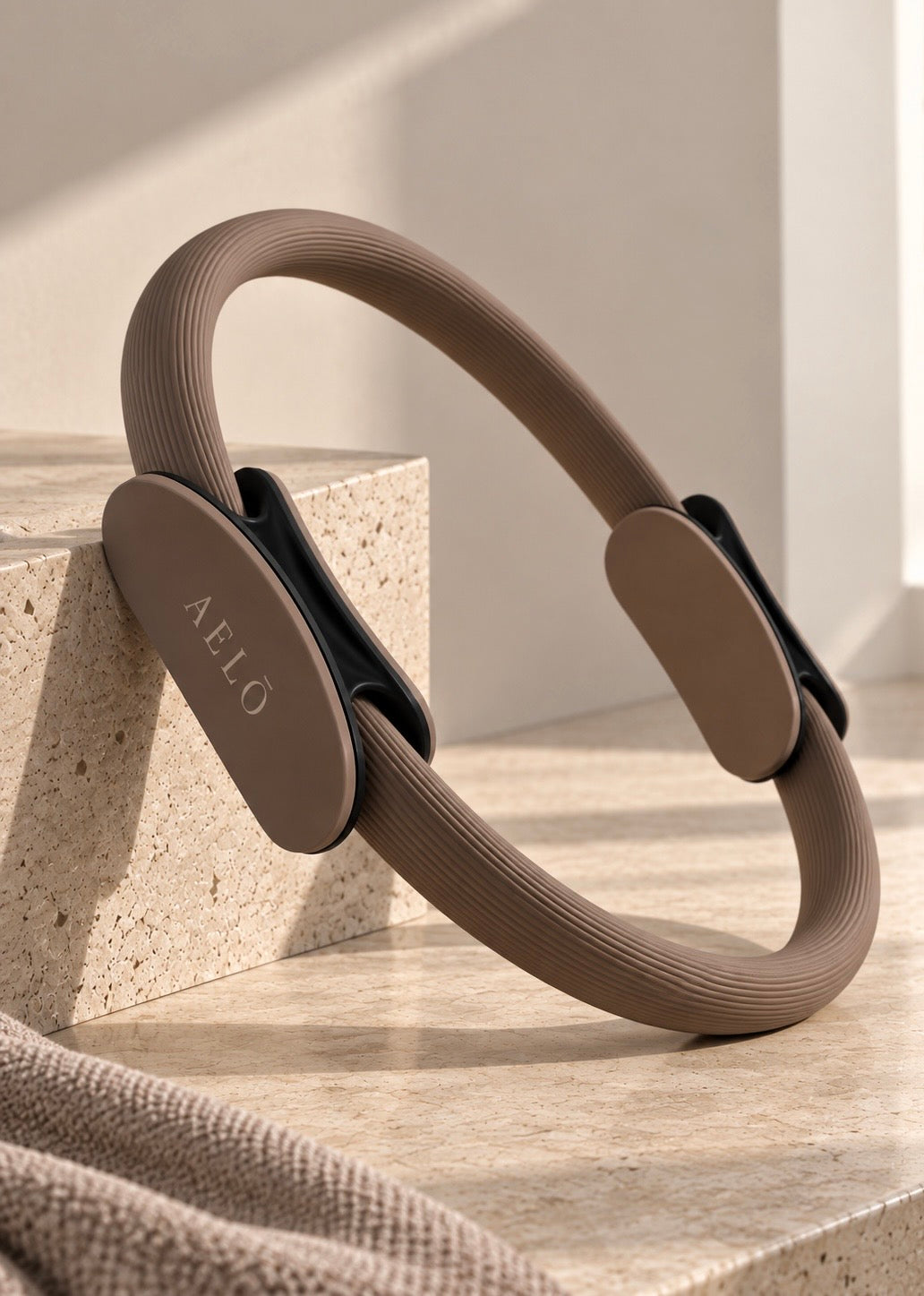AELŌ Pilates Ring