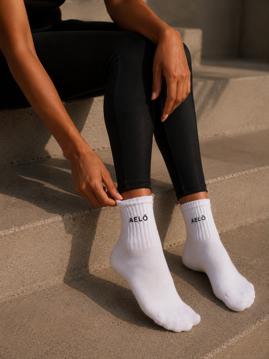 AELŌ Essential Crew Socks